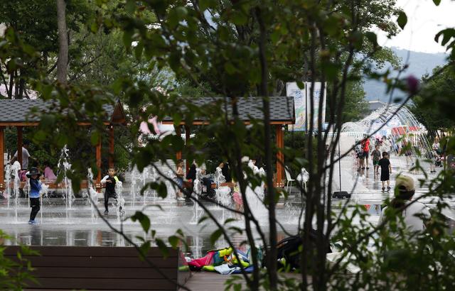 （外代二线）炎热天气下的首尔