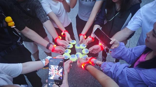 限量招募！鼎湖山夜爬来了！邀你共赴山海之约↘