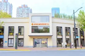 这家“小哥驿站”旗舰店暖“新”启用！图片