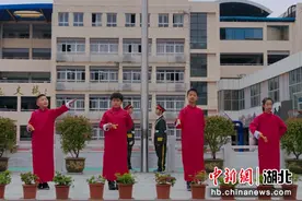 劳动创造美好生活 水果湖二小国旗下展演致敬每一位劳动者图片