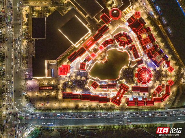 【每日一图@湖南】国庆夜游鹤城区，遇见福地怀化的浪漫