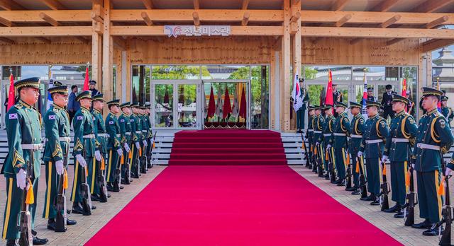 高清大图｜习近平出席李在明举行的欢迎仪式