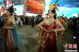 山东临沂：“五一”夜游火爆出圈图片