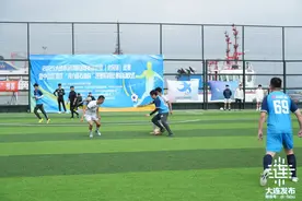 最新赛况！2025大连市足球超级联赛正在进行中图片