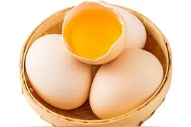 红蛋壳、深蛋黄的更有营养？关于鸡蛋，这些你要了解图片