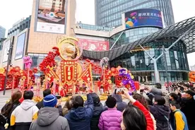 2.9亿元！春节假期杨浦消费市场火热，客流超300万人次图片
