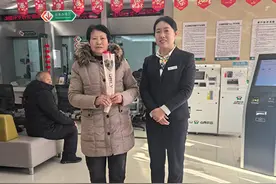 长治黎都农商银行：浪漫情人节 情暖客户心图片