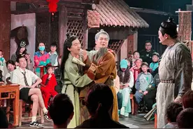 沉浸式小剧场带你“一秒入戏”图片