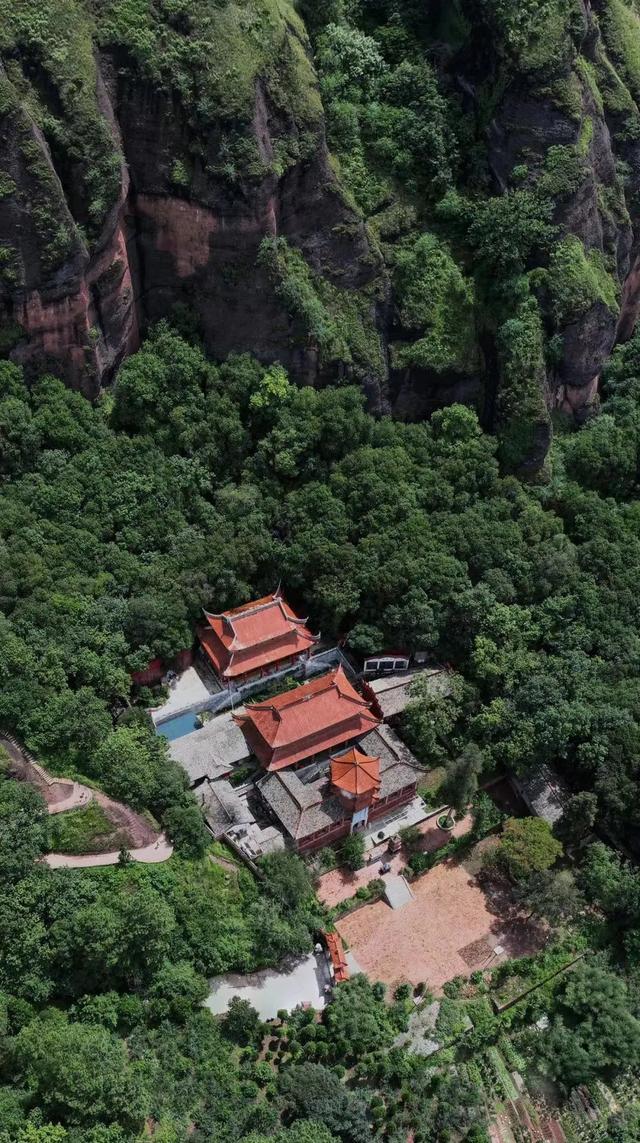【跟着火把节游凉山】在吗？来盐源“听风看海”，做简单快乐的自己！