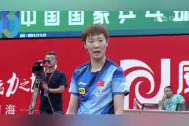 国乒热身赛女团决赛第一盘 王曼昱2比3陈幸同图片