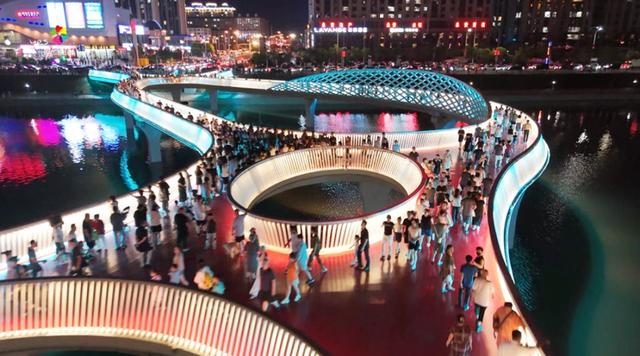 2025延吉消夏夜游季临近收官 五大线路点亮边疆小城夜空