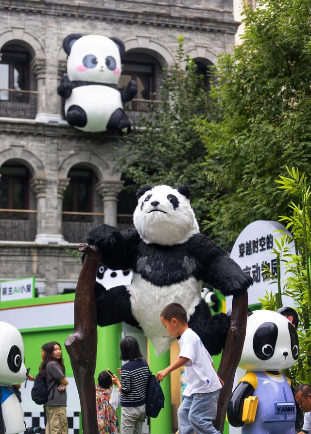 “北京范儿”潮闪节启动，在西城北京坊开启充电之旅