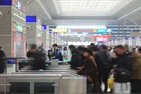 新春反诈之——春运返程购票难 正规渠道最重要图片