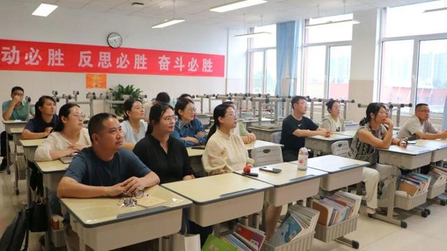 深耕学案优化，聚力课堂提质 济南高新区实验中学学科论坛开讲