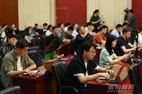 台自制潜艇9月海试？国防部：以武谋独则早晚是解放军网中鱼图片