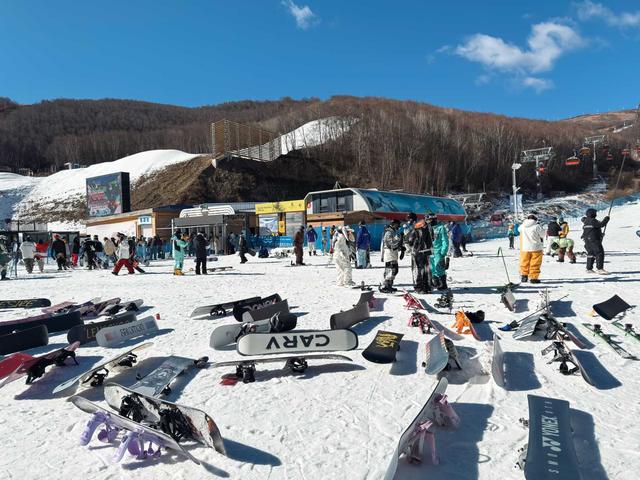 雪季看“新”，崇礼冰雪经济持续火热