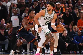 绿军vs尼克斯G4复盘笔记：塔图姆受伤令卫冕冠军陷入绝境图片