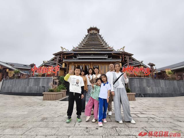 世界那么大我要去怀化｜长沙游客王先生：怀化这14年的变化超出我的想象
