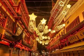 惊艳！陈芋汐穿汉服现身上海豫园！当奥运冠军脱下运动服，你还认得出他们伐？图片