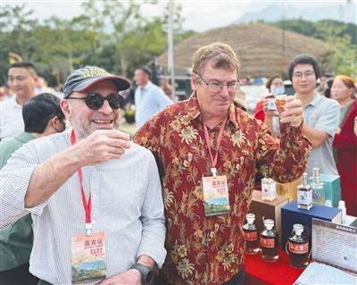 在黎乡，探寻雨林与万物共生