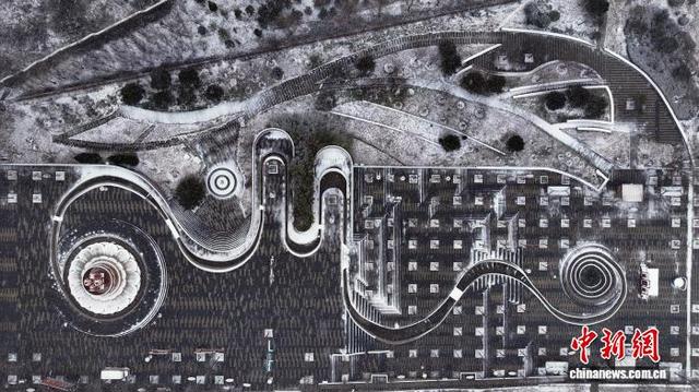 河北峰峰：初雪漫洒 冬色如画