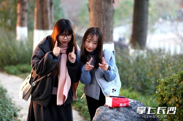 组图｜又是好天气，市民乐游园