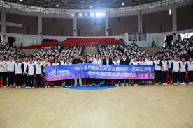 近距离感受帆船魅力！奥运冠军徐莉佳走进宝安校园图片