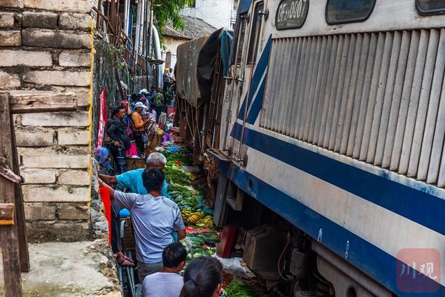 C视觉·“镜”行时㉓|七彩云南：26个民族的诗意家园（人文篇）