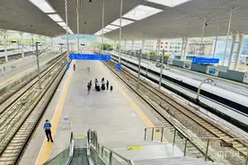 7月1日起福建加密“滨海高铁游”线路和周末列车图片