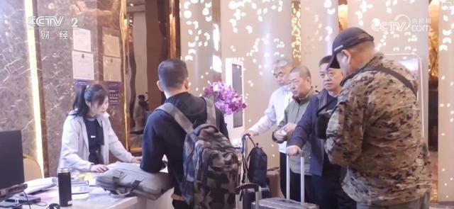 风光美景“玩”出新花样！“美景+赛事”“观赛+旅游”点燃文旅消费热引擎