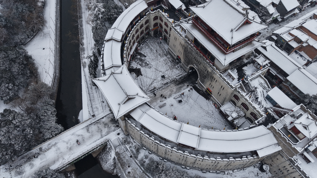 快，晒出你手机里2026年的第一场雪！