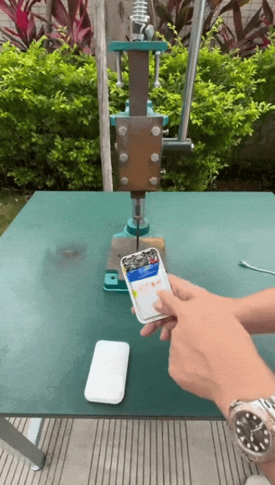 对不起，我把你未来的充电宝提前发明了……