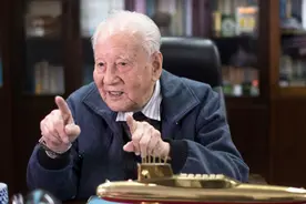 “此生属于祖国，属于核潜艇”！隐姓埋名30载，重温黄旭华院士“深潜”故事图片
