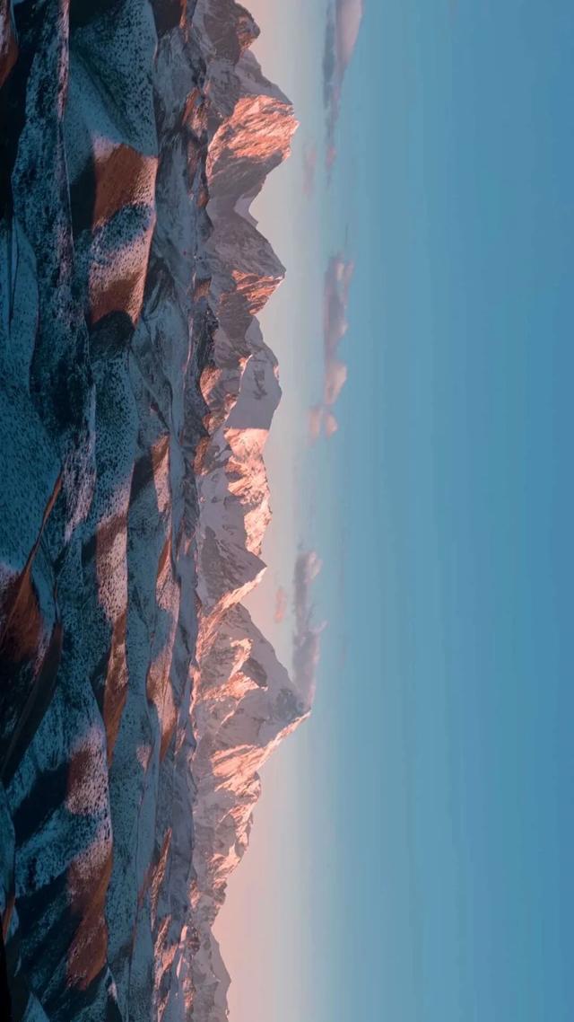 此时不去看一场日照金山，待何时？（新图）