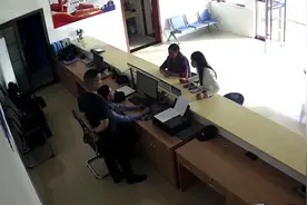 七旬老太太在派出所激动下跪？真相是……图片