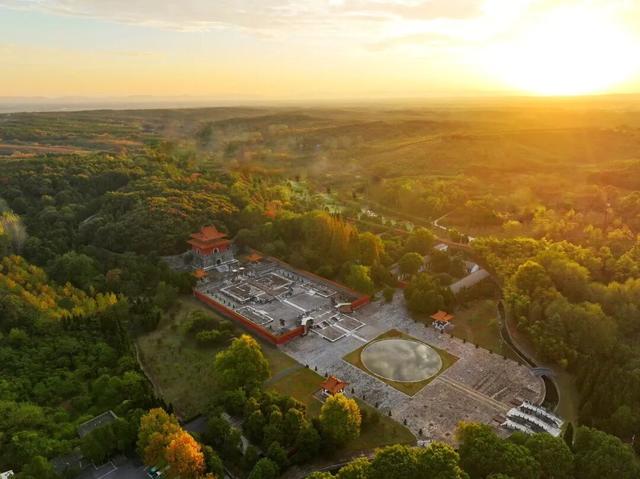 去荆门，撞进秋天怀里！