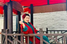 开封“王婆说媒”爆火，网友：建议全国巡演图片