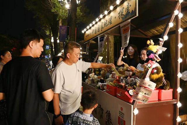 历史文化与新消费邂逅 烟火气中品味春城夜美好
