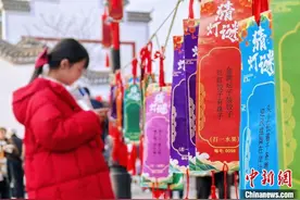 （新春见闻）湖北蕲春：明清风情小镇年味引游人图片