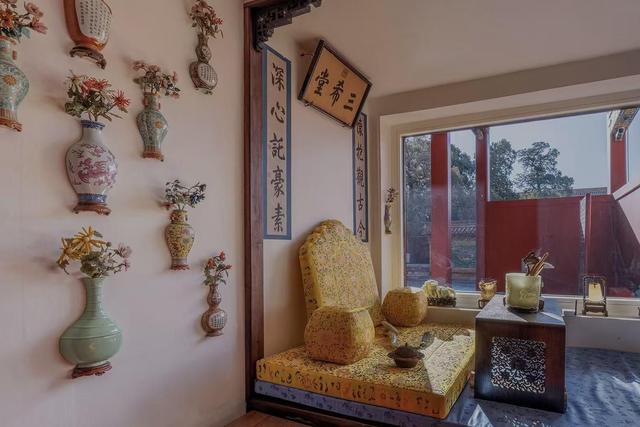 故宫养心殿时隔10年重开，首个周末实探：高峰期限流 看三希堂要“靠身体”