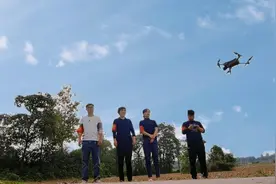禹州市文殊镇：无人机编织秸秆禁烧“天网”图片
