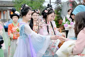 走进桃花故里，成都市“走基层”文化惠民活动开启春光大赏图片
