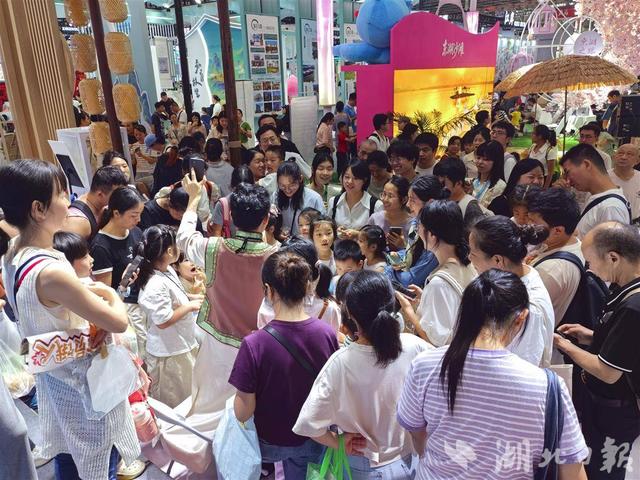 现场签约超21亿！江夏展区惊艳文博会