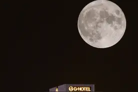 当“超级月亮”遇上“蓝月亮”，手把手教你拍出大片图片