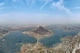 时间在这里仿佛凝固，冬日济南华山湖风姿绰约如美玉图片