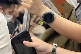 阿勒泰的风吹拂在北京地铁上：北京地铁夏季书单（2024）图片