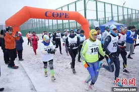 阿斯塔纳冬季铁人三项赛：一场寒日里的温情聚会图片