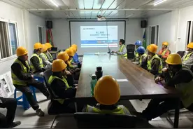 中铁建设华东公司： “安全夜校”进工地，紧绷安全生产弦图片