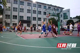 2023年桂花树小学“爸气十足 激情盛夏”家长篮球友谊赛开赛图片