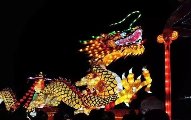 以灯为桥，西安城墙新春灯会让中国年味走向全球